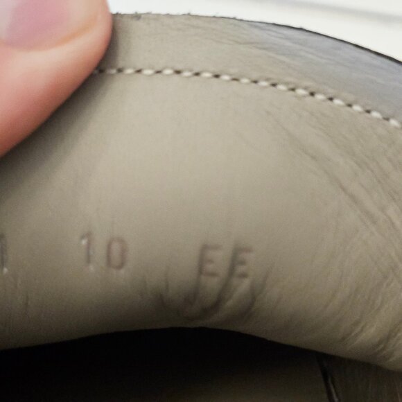 Ferragamo Black Leather Driver with Gancini Ornament Size 10 EE (10.5 to 11US) - Picture 15 of 16